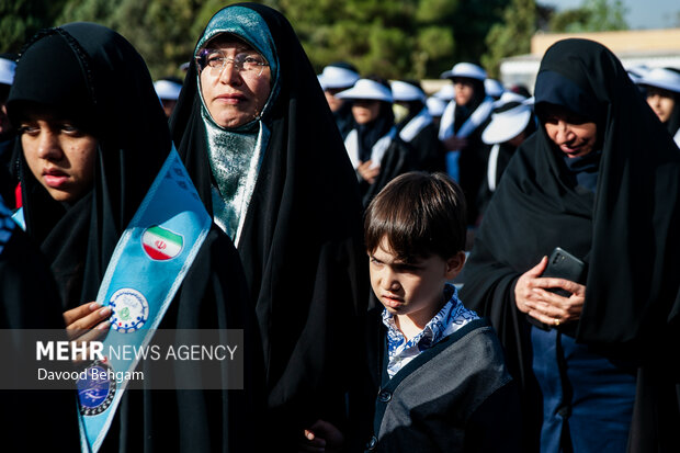 آئین بازگشایی مدارس در مشهد 4