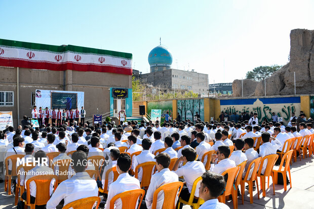 آئین بازگشایی مدارس در بیرجند