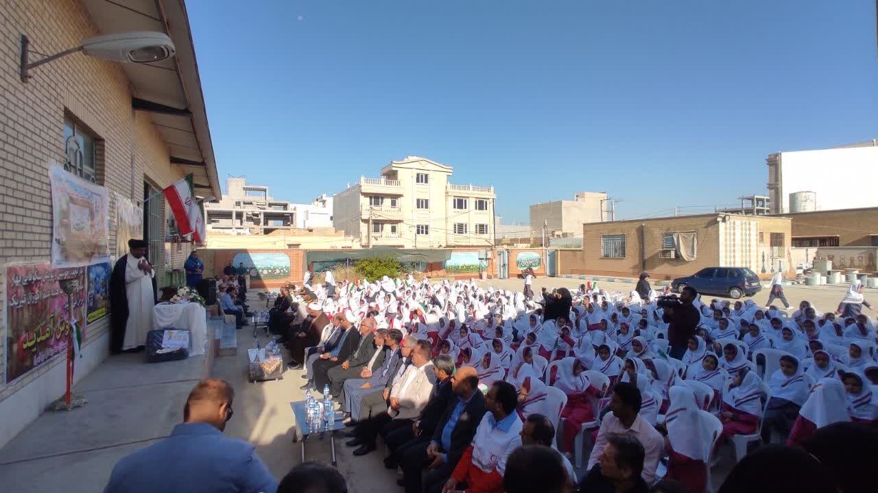 دغدغهها و مشکلات فرهنگیان رفع شود