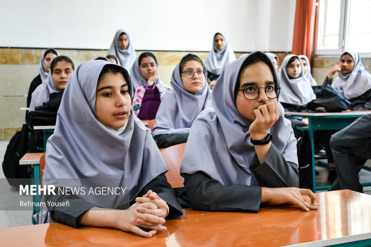 بلاتکلیفی مربیان پرورشی در اصفهان / مسئولان پاسخ نمیدهند