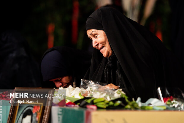 پایان فراق ۳ خانواده شهید اصفهانی‎