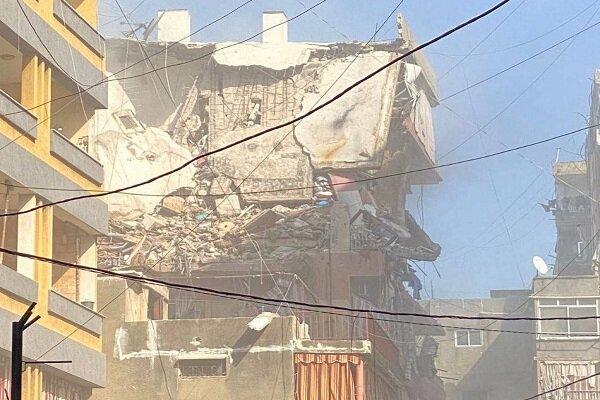 Siyonist İsrail'den Beyrut'a yeni saldırı Siyonist İsrail'den Beyrut'a yeni saldırı