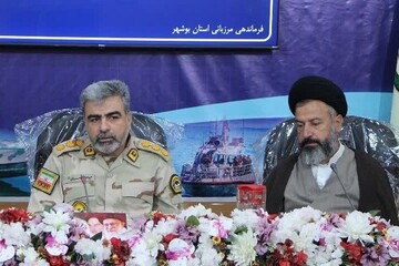 نقش نیروی انتظامی در دفاع مقدس تبیین شود