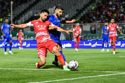 Persepolis earn late win over Esteghlal in Tehran derby