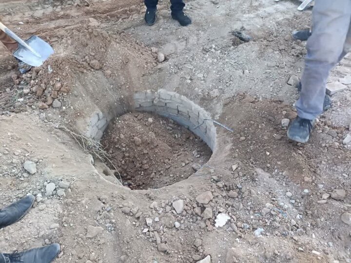 انسداد ۵۶ حلقه چاه غیرمجاز در دشت چمچمال انسداد ۵۶ حلقه چاه غیرمجاز در دشت چمچمال