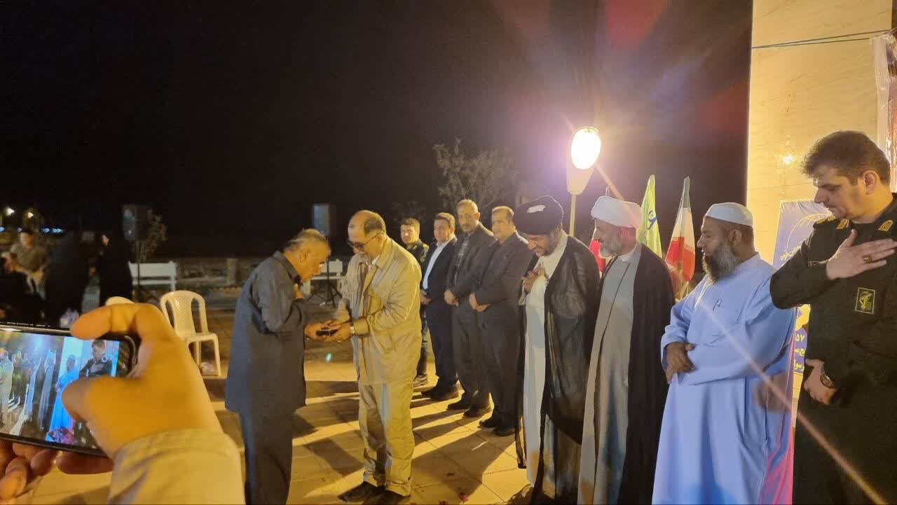 وصیت نامههای شهدا چراغ راه آینده است