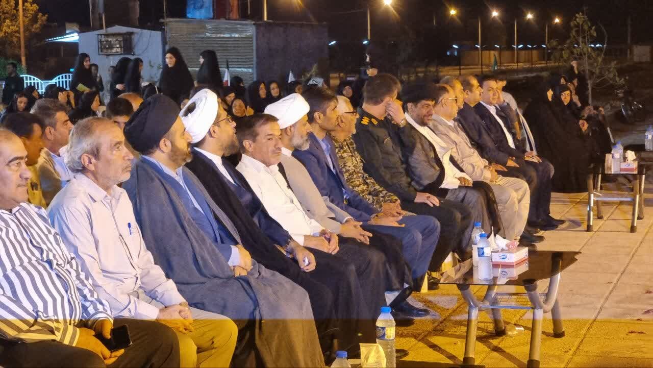 وصیت نامههای شهدا چراغ راه آینده است