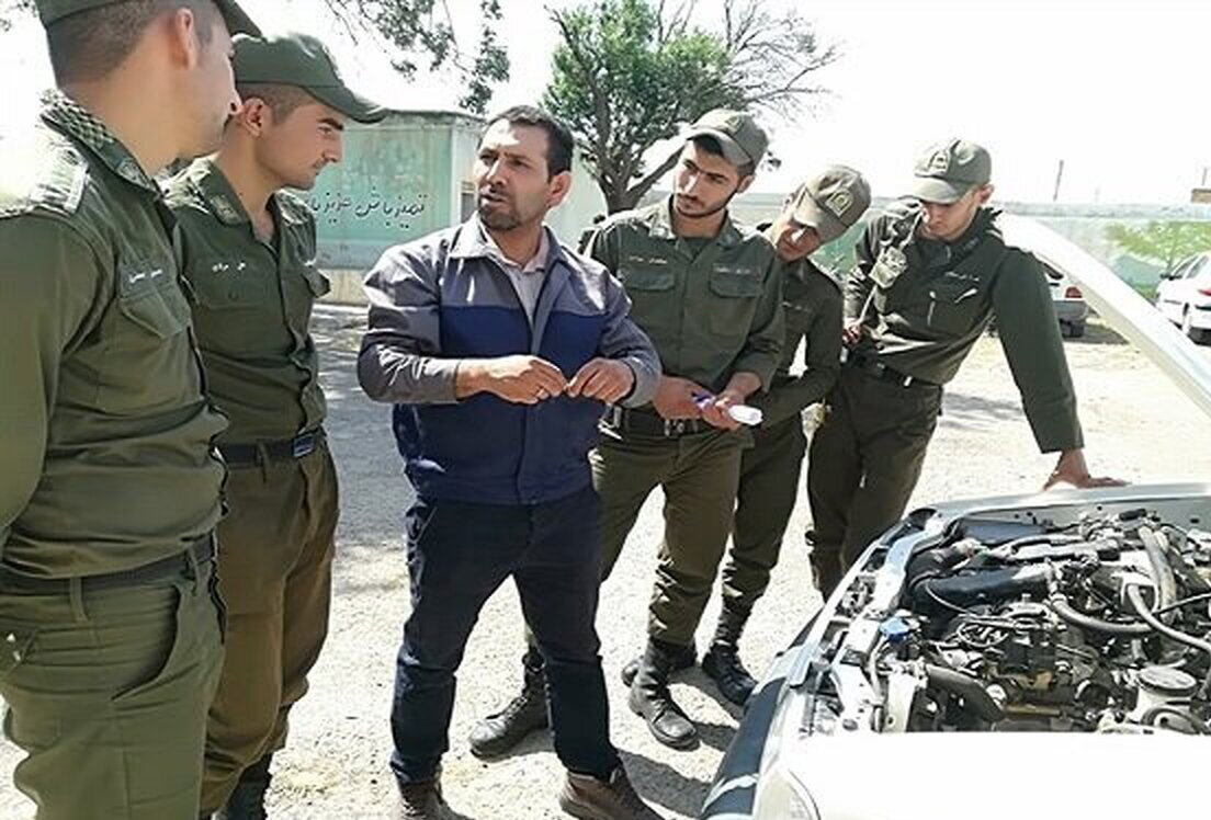 سربازان طی خدمت سربازی برای اشتغال آماده میشوند