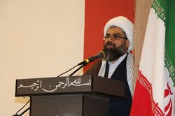 کیخا: حوزه علمیه ۲۰۰ ساله عالم بحرینی در بندرلنگه احیا شود