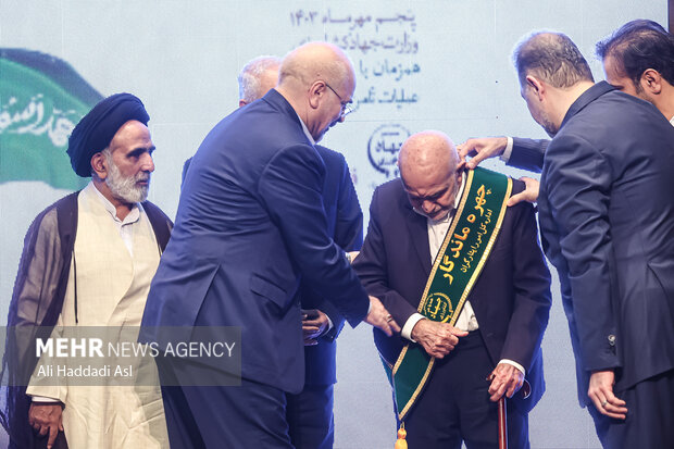 سی و ششمین گردهمایی فرماندهان مهندسی رزمی جنگ جهاد 53