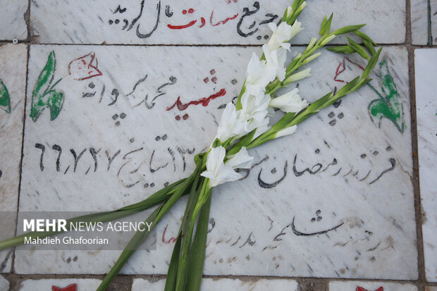 آیین «میهمانی لاله ها» در مشهد