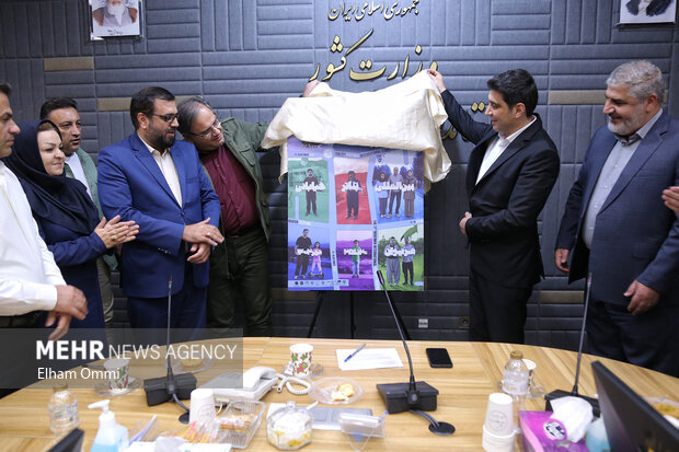 رونمایی از پوستر هفدهمین جشنواره بین المللی تئاتر خیابانی مریوان