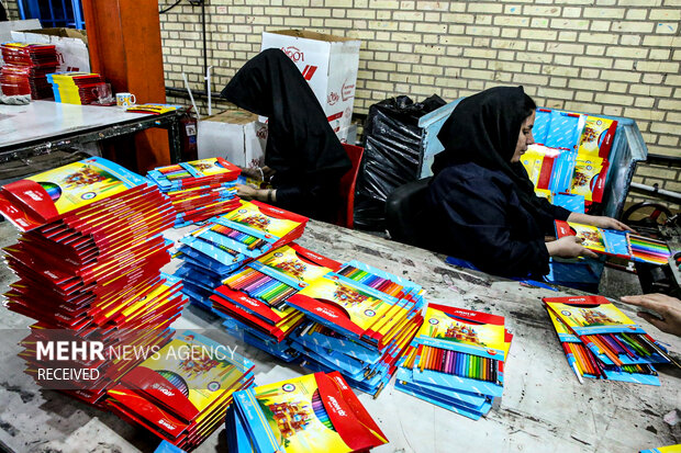 بازار نوشتافزار تبریز در آستانه مهر؛ تنوع بالا، قدرت خرید پایین