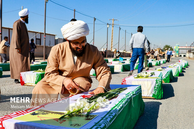 استقبال از پیکر ۹۸ شهید دفاع مقدس در مرز شلمچه