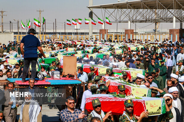 استقبال از پیکر ۹۸ شهید دفاع مقدس در مرز شلمچه