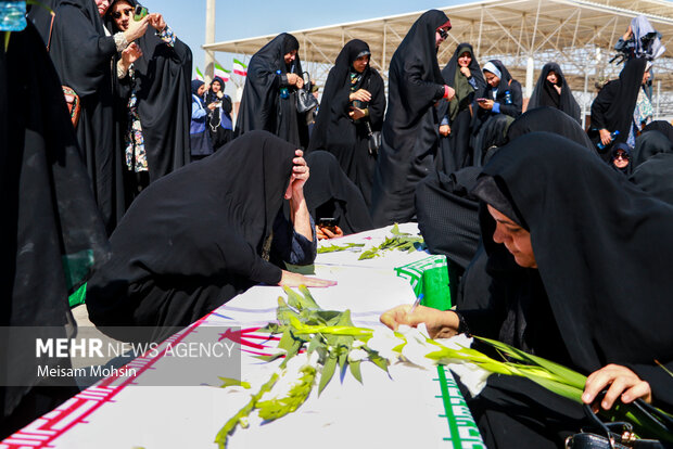 استقبال از پیکر ۹۸ شهید دفاع مقدس در مرز شلمچه