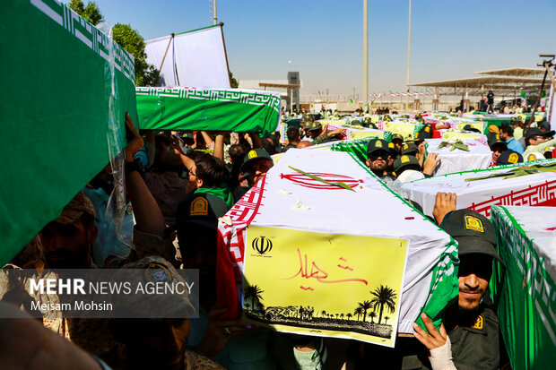 استقبال از پیکر ۹۸ شهید دفاع مقدس در مرز شلمچه