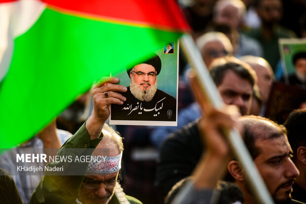 گردبوونەوەی جەماوەری بۆ ئیدانەکردنی جەنایەتەکانی ڕژیمی زایۆنی + وێنە و فیلم