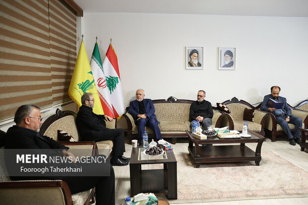 مراسم عرض تسلیت شهادت سید حسن نصرالله در دفتر حزبالله لبنان 8