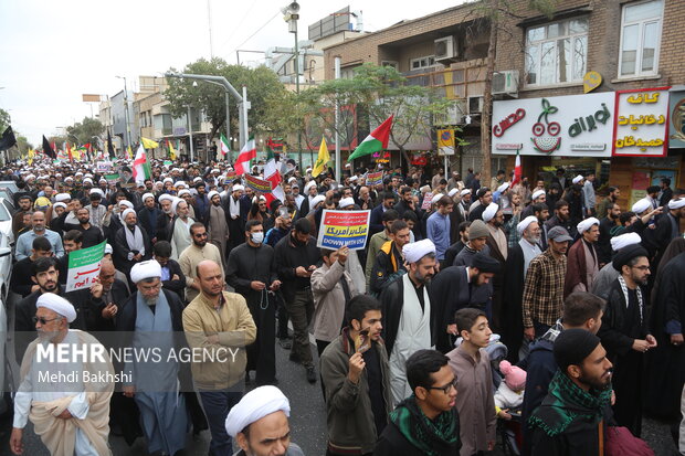 راهپیمایی مردم قم و حوزویان درمحکومیت ترور شهید نصرالله