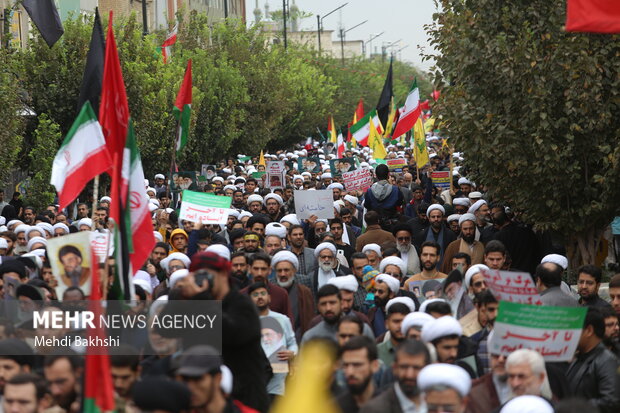 راهپیمایی مردم قم و حوزویان درمحکومیت ترور شهید نصرالله