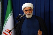امام جمعه کیش: همراهی با جریان حق مهم ترین تکلیف و درس عاشورا است