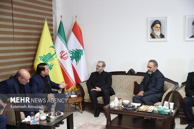 دومین روز مراسم عرض تسلیت شهادت سید حسن نصرالله در دفتر حزبالله 6