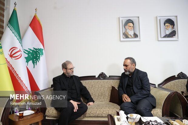 دومین روز مراسم عرض تسلیت شهادت سید حسن نصرالله در دفتر حزبالله 7