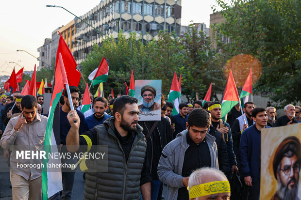 دسته بزرگ عزاداری مردمی دانشجویی