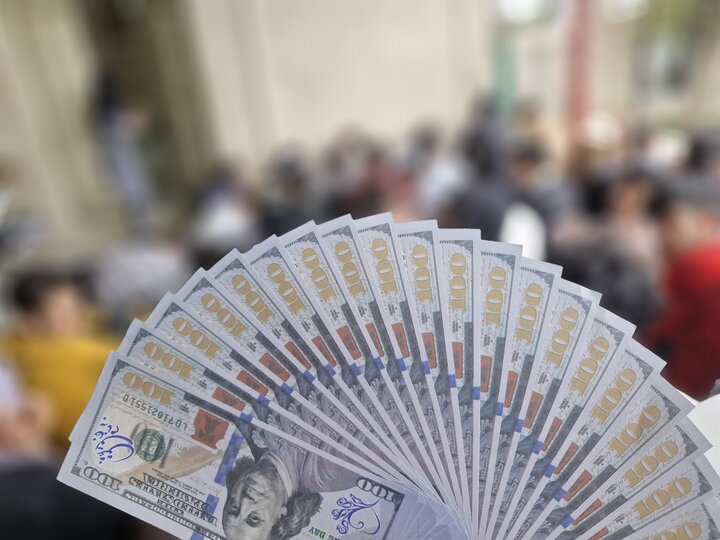 انهدام باند شرکت هرمی و دستگیری 12 نفر از اعضای آن
