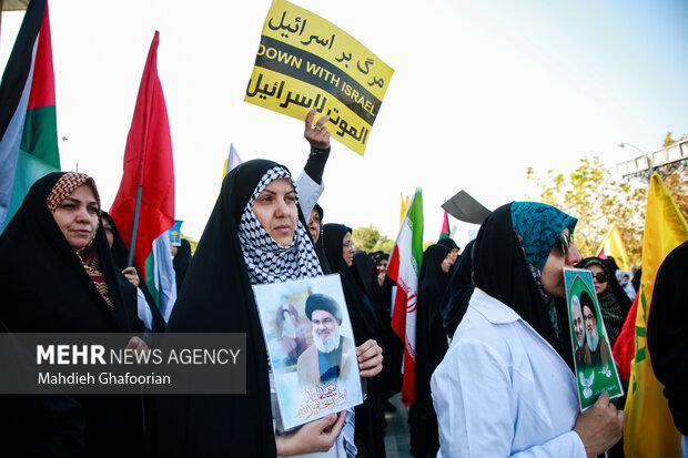 تجمع کادر درمان مشهد برای اعزام به لبنان