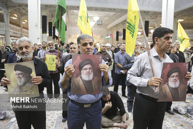 اجتماع بینالمللی لبیک یاخامنهای در قم اجتماع بینالمللی لبیک یاخامنهای در قم