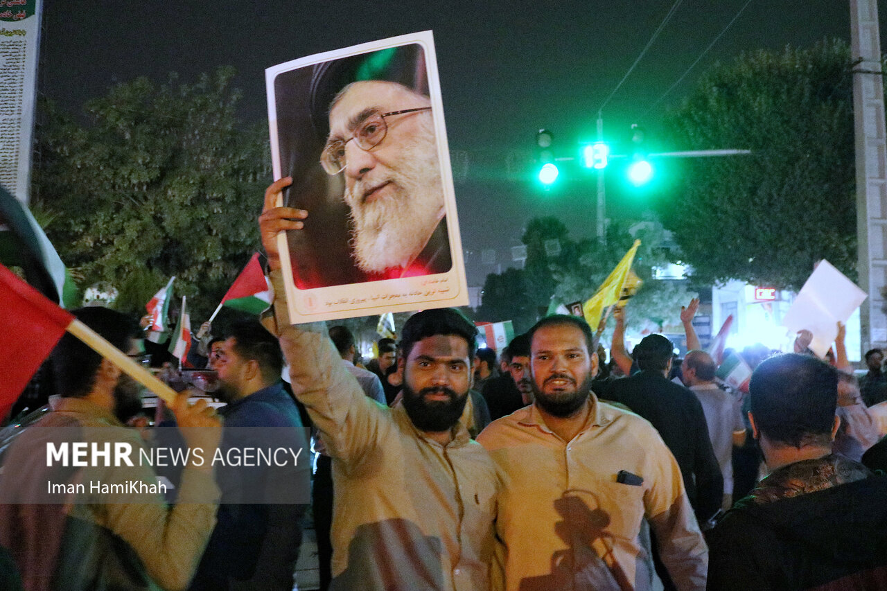 🔸 تشکر مردم کرمانشاه از سپاه و ارتش برای عملیات «وعده صادق۲»