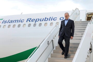 President Pezeshkian arrives in Doha for talks