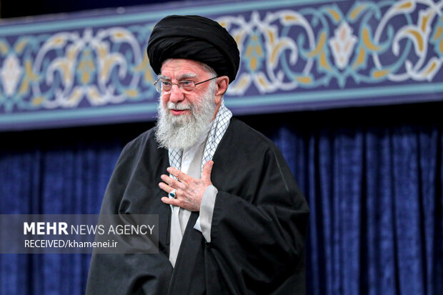 بخشی از خطبههای نماز جمعه امروز تهران به زبان عربی ایراد میشود