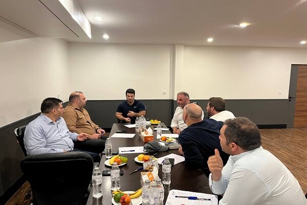 سرمربی تیم وزنهبرداری جوانان استعفا کرد