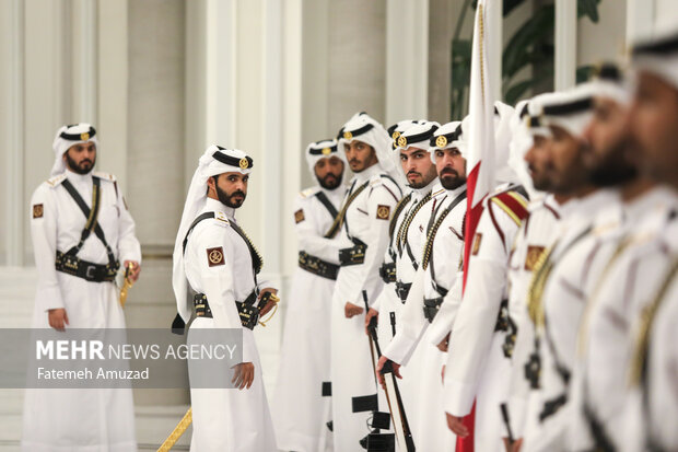 استقبال رسمی امیر قطر از رئیس جمهور