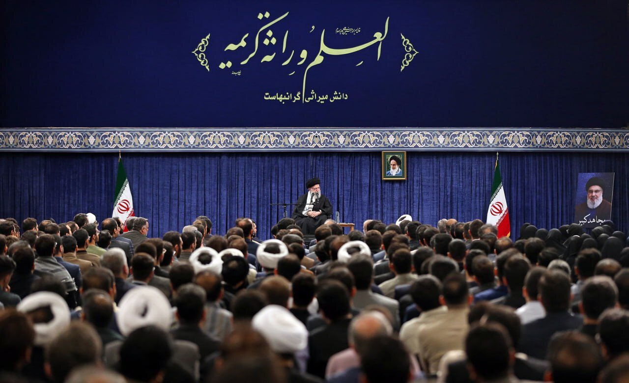ما عزاداریم اما جنس عزای ما زنده و زندهکننده است