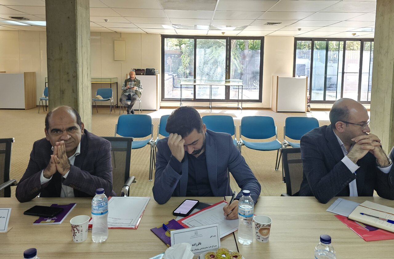 برگزاری نشست پر بحث درباره موزهها/ تعطیلی جشنهای هفته گردشگری