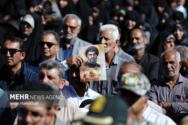 تشییع همافر شهید «محمد خاکی زاده» در همدان