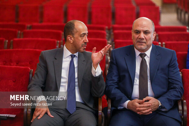 نشست توجیهی معاون سیاسی وزیر امورخارجه با سفرا 4