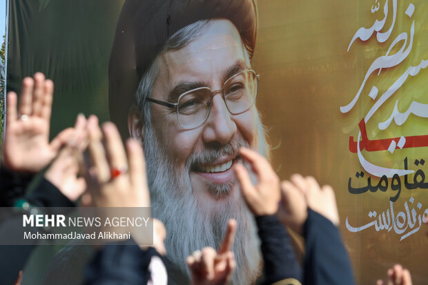 مقاومت در حال عبوری دردناک از شخصیتهای محوری و گروهها به امت است