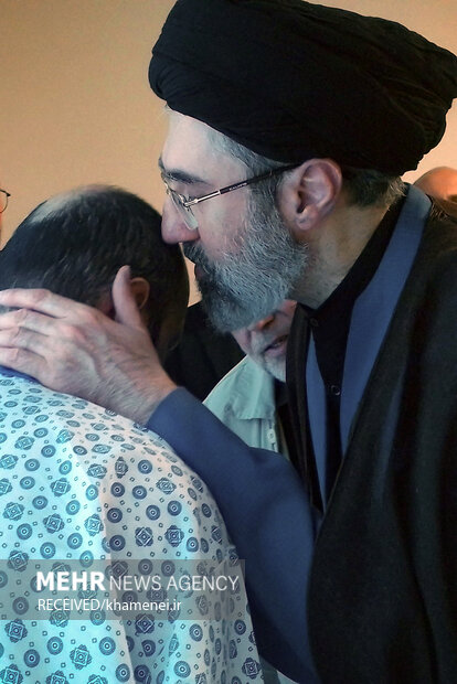 Leader's sons visit Hezbollah injured forces in Tehran