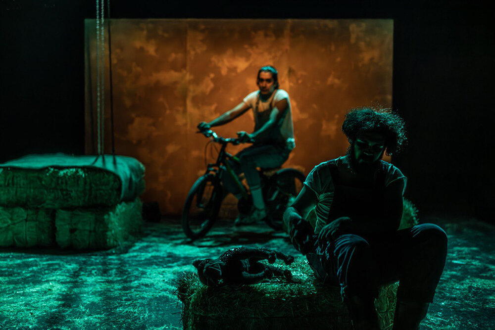 کمدی سیاه مارتین مکدونا را بر صحنه تئاتر ببینید! کمدی سیاه مارتین مکدونا را بر صحنه تئاتر ببینید!