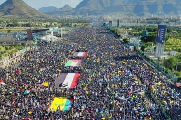 راهپیمایی میلیونی یمنی ها؛ تمجید از عملیات وعده صادق ۲ و تجدید عهد با سید حسن نصرالله