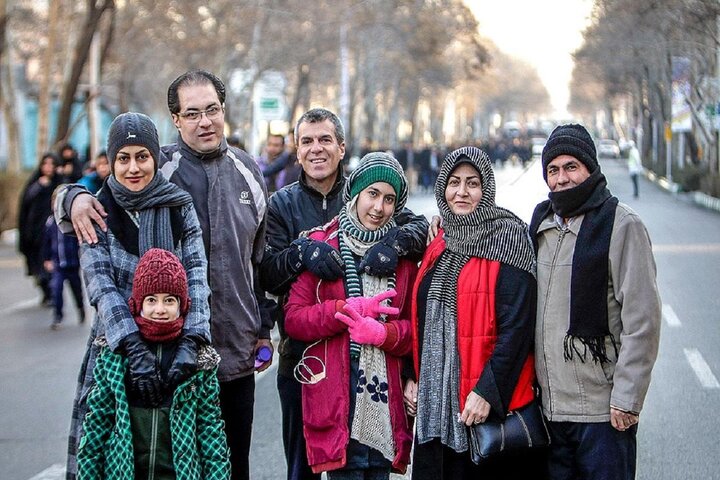 از مادری تا هوش مصنوعی؛ روایت چالشهای زن امروز