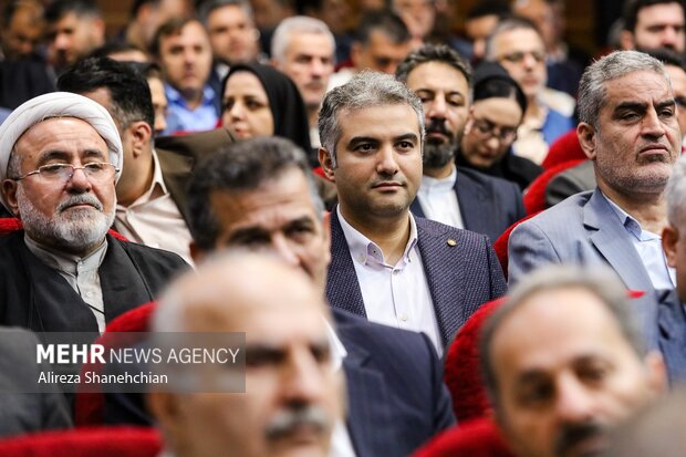 برگزاری آیین تکریم و معارفه استاندار گیلان با حضور وزیر کشور