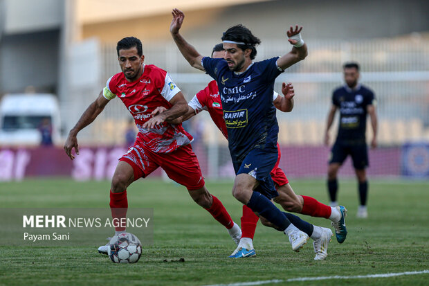 لیگ برتر فوتبال - پرسپولیس و چادرملو 2