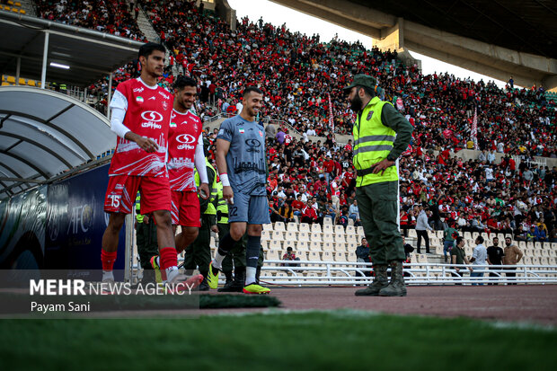 لیگ برتر فوتبال – پرسپولیس و چادرملو