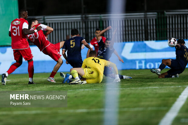 لیگ برتر فوتبال – پرسپولیس و چادرملو